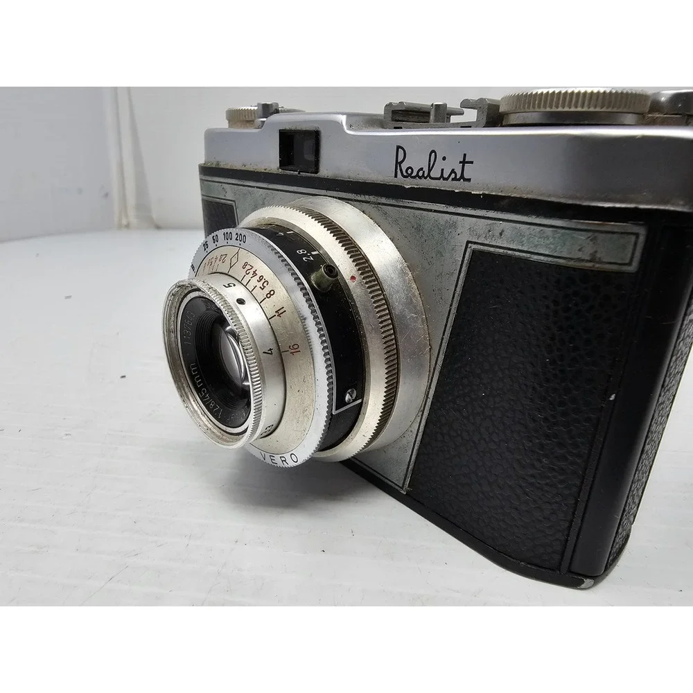 David White‎ Co. REALIST 35 Model A Film Camera With Original Case
